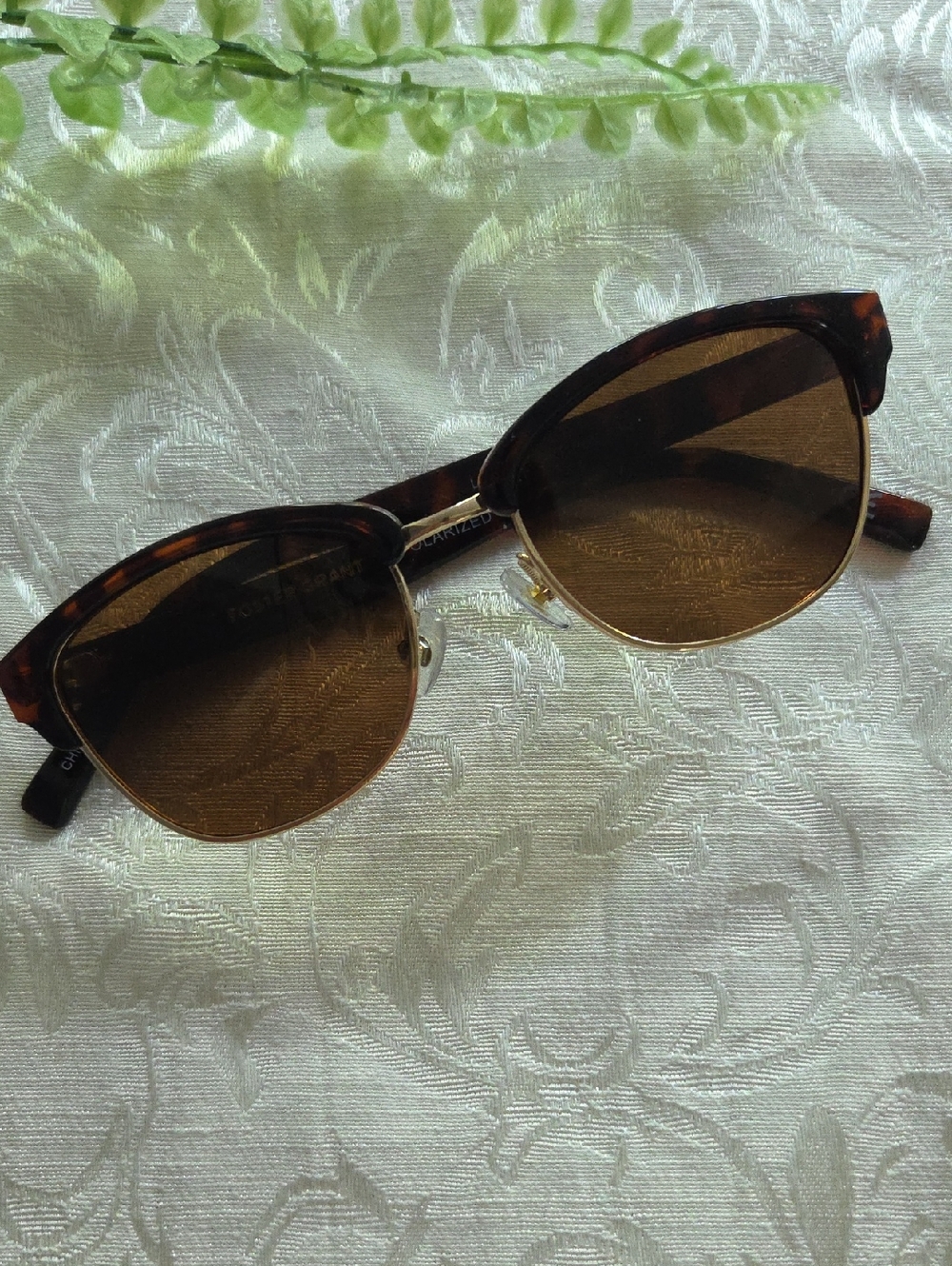 Foster Grant Tortoiseshell Sunglasses with Brown Accents